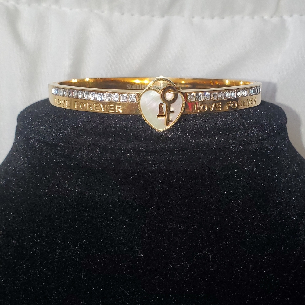 Heart Lock And Key Rhinestone Hinged Stainless Steel Bangle Gold - Picture 3 of 5